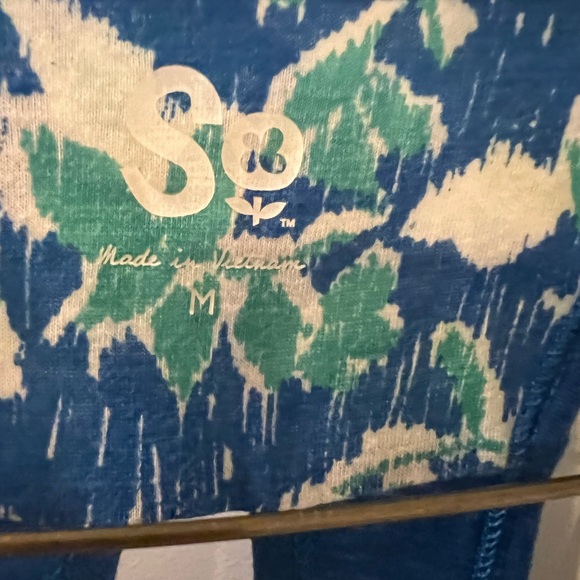 SO Blue and Green Patterned Loose Tank Top - Picture 3 of 3